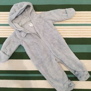 Boys or girls winter suit in 9 months